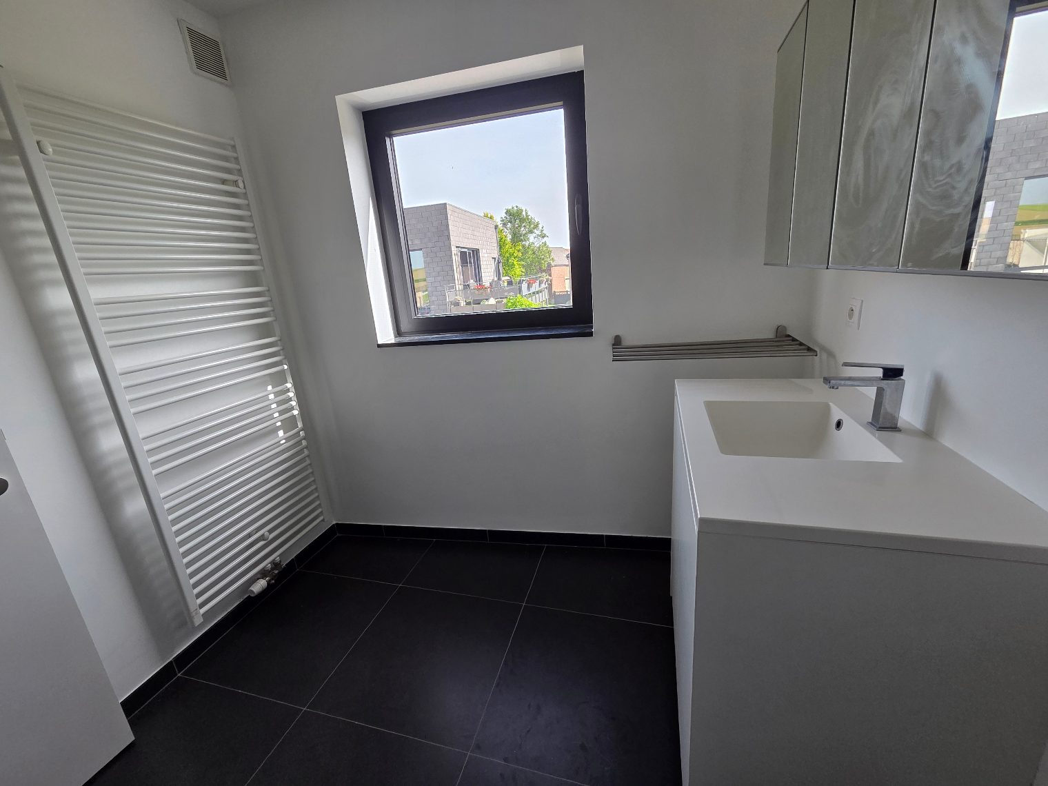 Huis te huur in Kumtich met 3 slaapkamers - foto 4