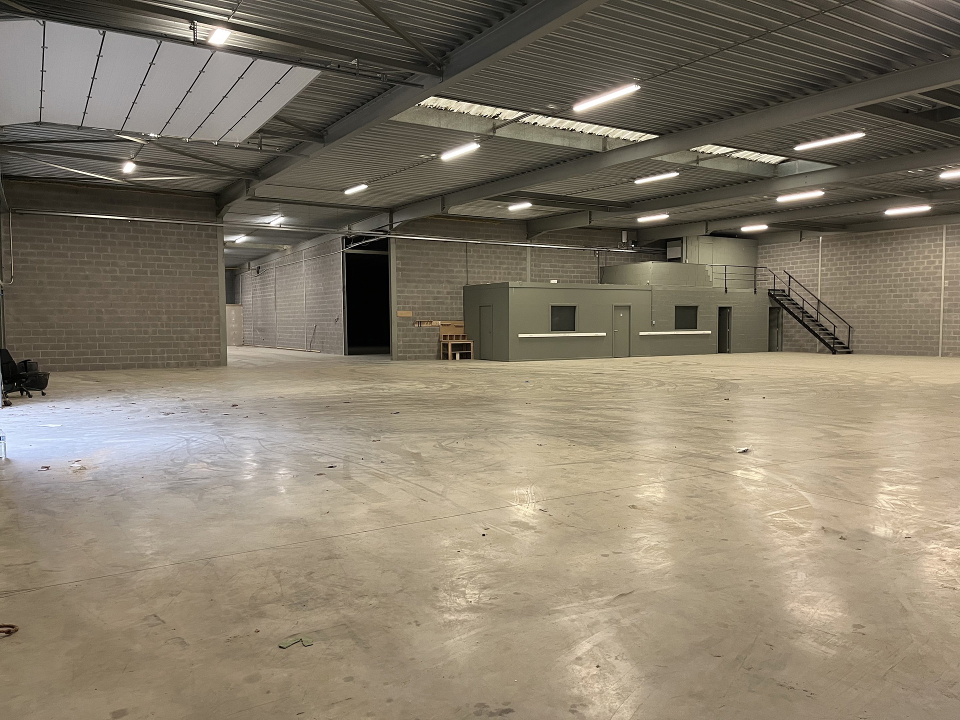 Magazijnen te huur 750m² - foto 4