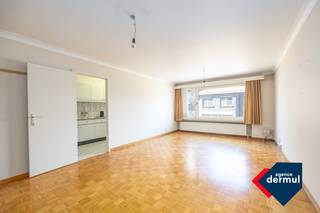 Op de tweede verdieping van residentie Sunny Sand vindt u dit appartement boordevol potentieel. Met zijn lichtrijke woonkamer, aparte keuken,...