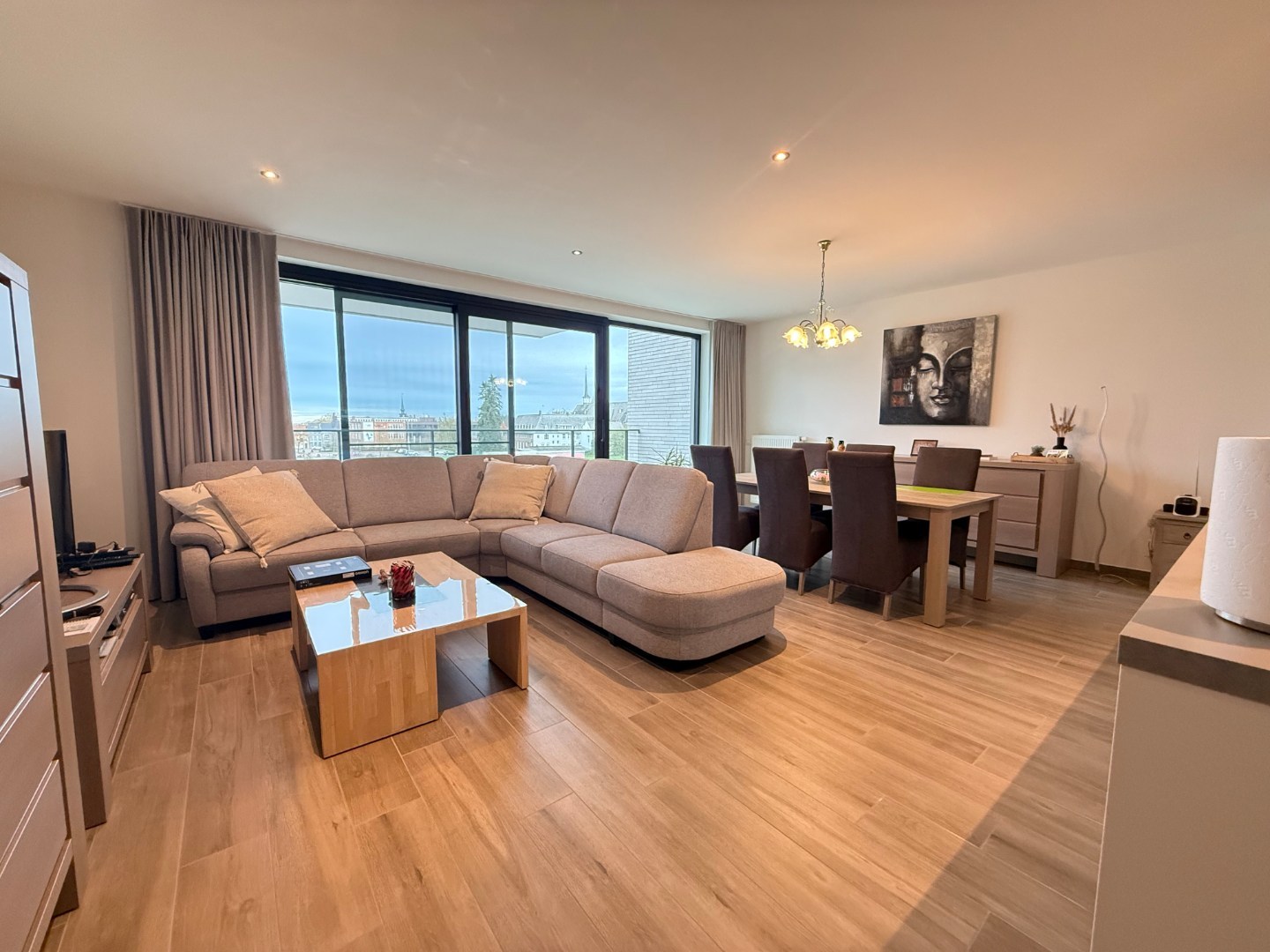 Instapklaar twee-slaapkamerappartement in het hartje van Tielt! - foto 2