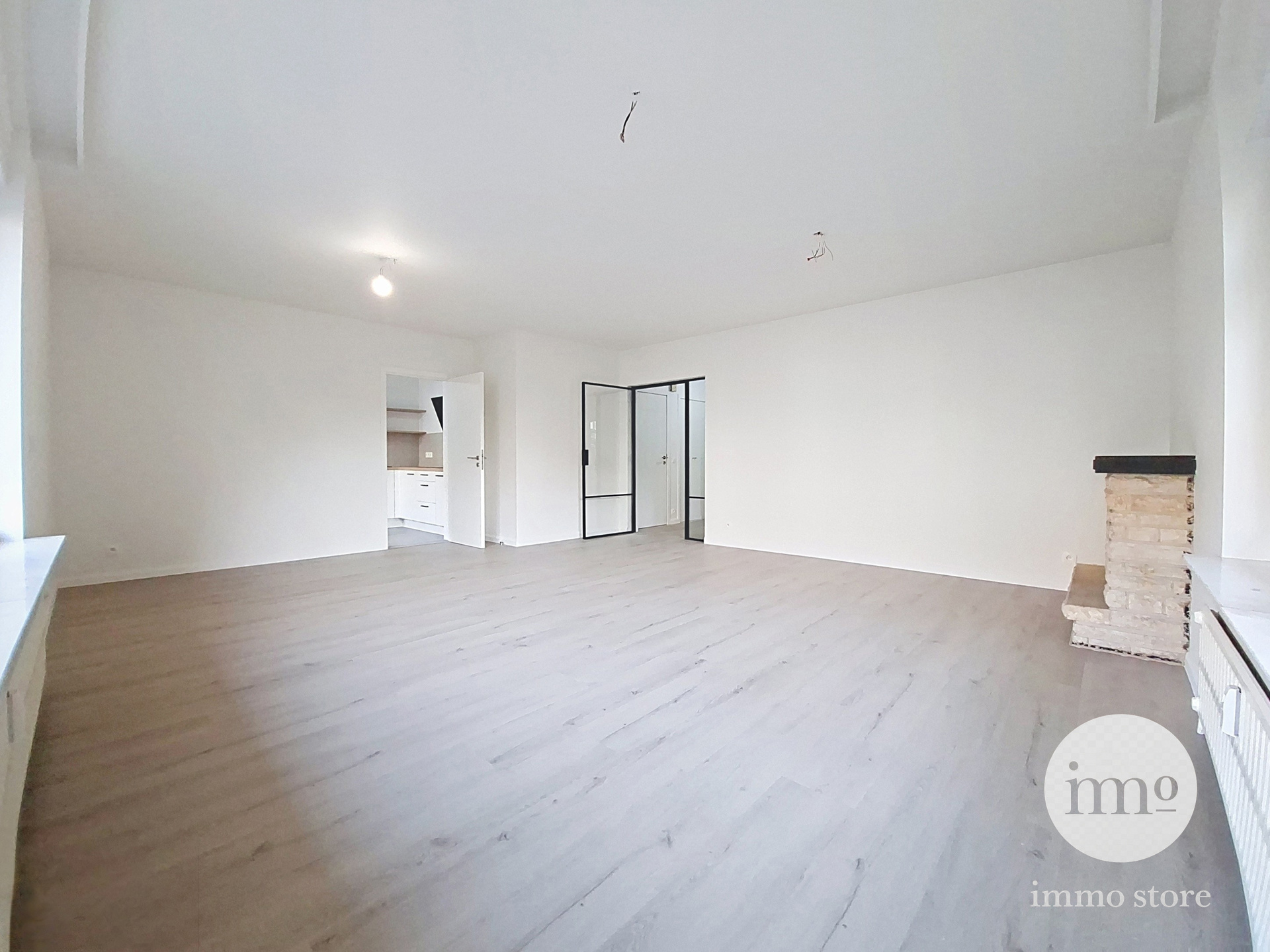 Lichtrijk gerenoveerd 3-slaapkamerappartement - foto 5
