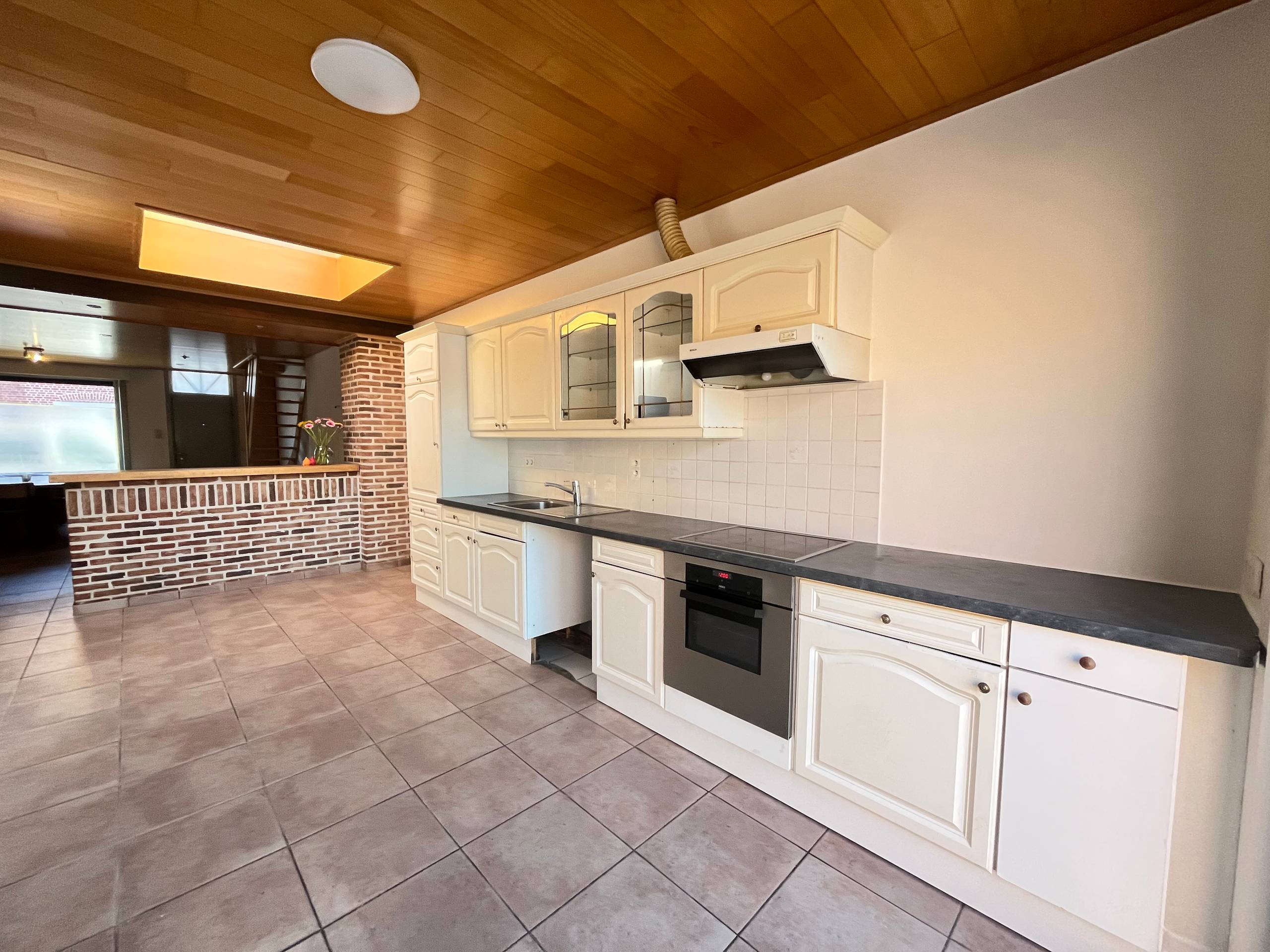 Instapklare woning met 3 slpk en zonnige tuin én uitweg! - foto 4