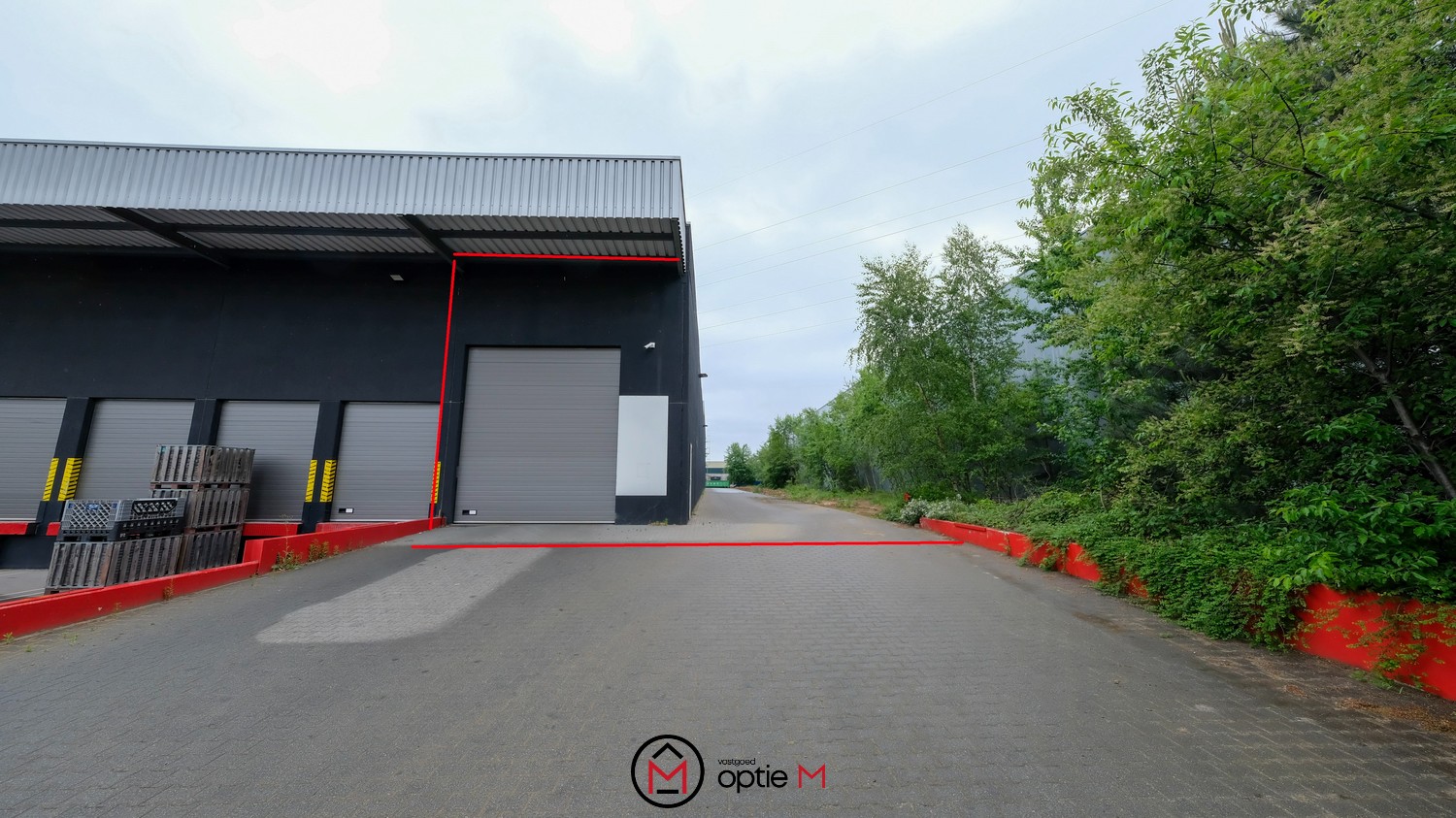 Commercial for rent in Heusden-Zolder - photo 2