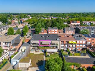 INSTAPKLAAR 1-SLAAPKAMERAPPARTEMENT MET ZONNIG TERRAS EN STAANPLAATS – HARTJE BRASSCHAAT!Bent u op zoek naar een verzorgd appartement op toplocatie,...
