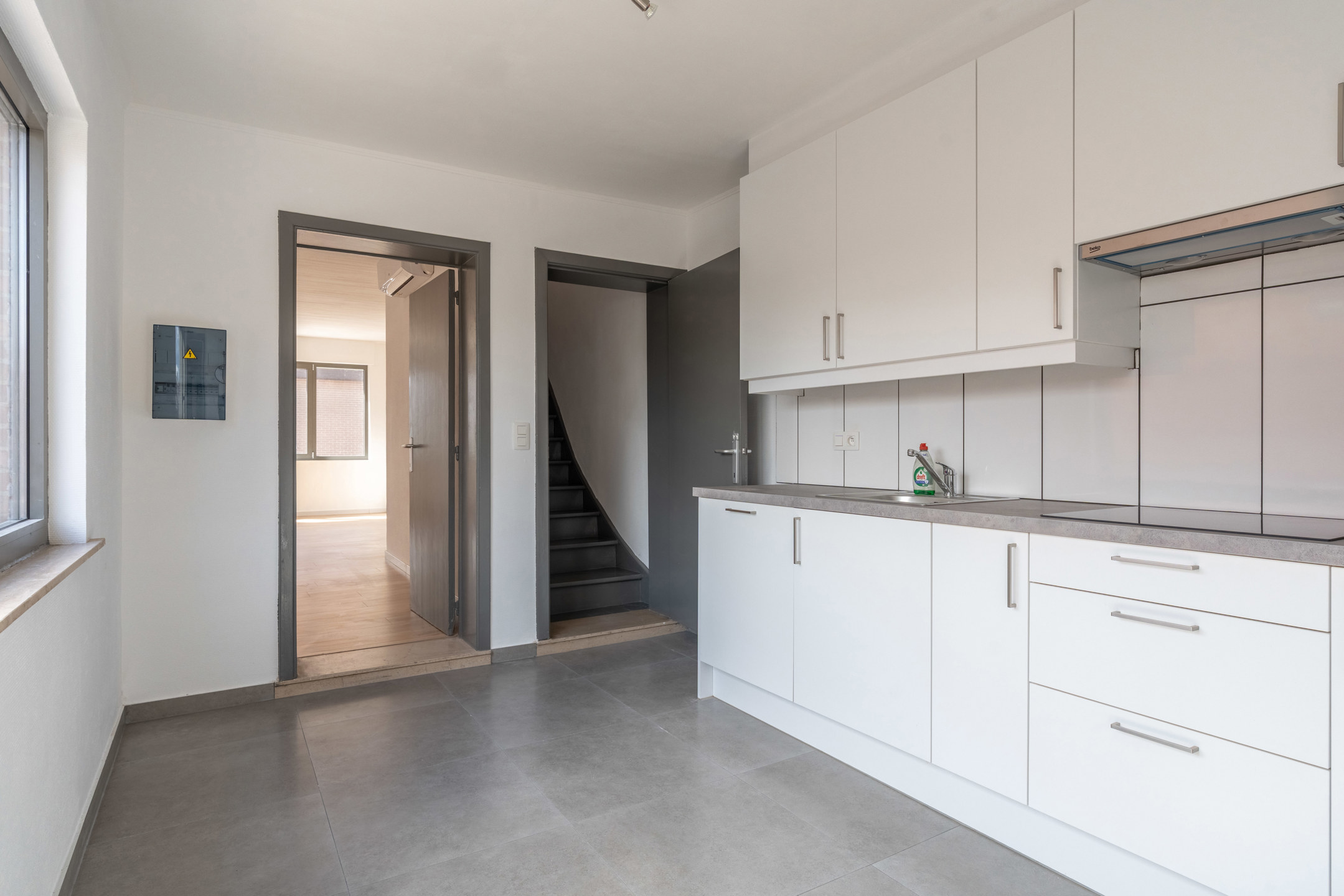 Volledig vernieuwde (2025) 2 slaapkamerwoning  (A label) - foto 4