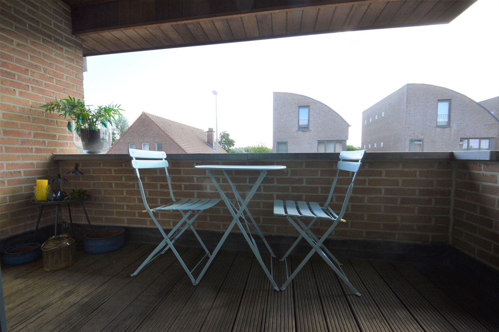 Instapklaar appartement op eerste verdieping met terras en garage. - foto 5