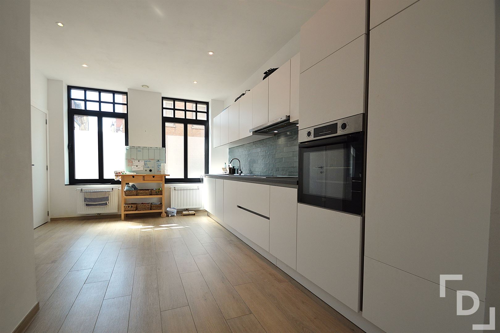 Volledig gerenoveerde, karaktervolle woning met tuin in Ieperse stadscentrum - foto 5