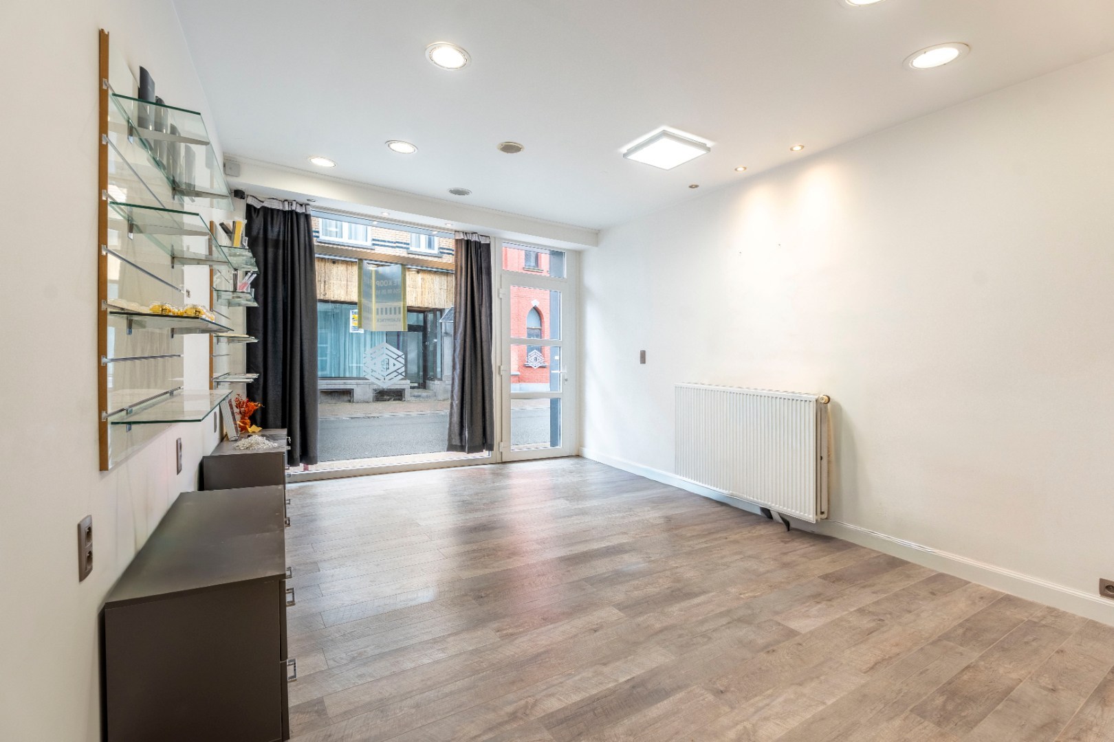 RUIME WONING OP TOPLIGGING IN HET CENTRUM VAN MENEN. - foto 3