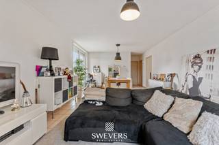 Voor meer info en foto’s, surf naar www.swevers.be – In een rustige, doodlopende straat in hartje Beringen vinden we dit goed onderhouden...