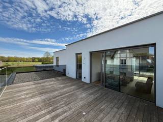 Ontdek dit prachtig, modern nieuwbouwappartement in het charmante Nazareth, waar comfort, licht en ruimte centraal staan. Gelegen op de...