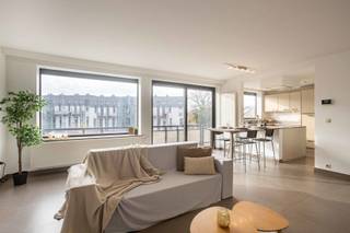 Ruim en instapklaar appartement met 3 slaapkamers op toplocatie in VilvoordeBent u op zoek naar een ruim en instapklaar appartement met drie...