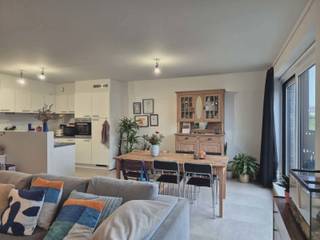 Bezoeken kunnen niet telefonisch ingepland worden, huurprofiel is verplicht: klik op BEZOEK AANVRAGEN via de volgende...