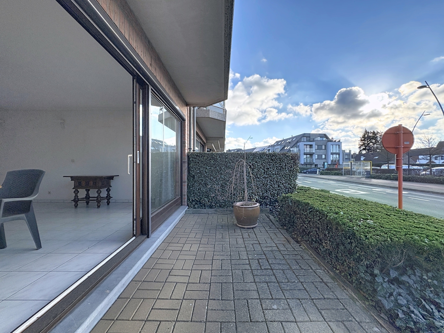Bel appartement avec terrasse à l'avant et l'arrière. - photo 4