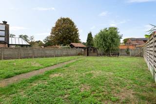 <p>Vrijstaande woning op een onderhoudsvriendelijk perceel van 575m² te Essen-Horendonk! De woning werd gebouwd in 1994, werd door de jaren heen goed onderhouden en bevat o.a. een ruime inkomhal, een lichtrijke leefruimte, een grote keuken, één slaapkamer en een handige garage! EPC D</p>