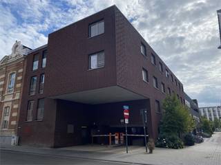 Ideaal gelegen STUDIO te huur voor studenten met een bruikbare vloeroppervlakte van 20m². De studio is gelegen op de derde verdieping en geeft uit...