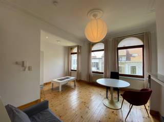ANVERS - 't Zuid - Entre le Zuidpark et la place Marnix : charmant studio/chambre d'étudiant dans une élégante maison de maître bénéficiant...