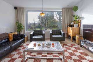 Immeuble de rapport rénové comprenant 3 entités – centre de DilbeekCet immeuble de rapport, situé dans le centre de Dilbeek, offre une excellente...