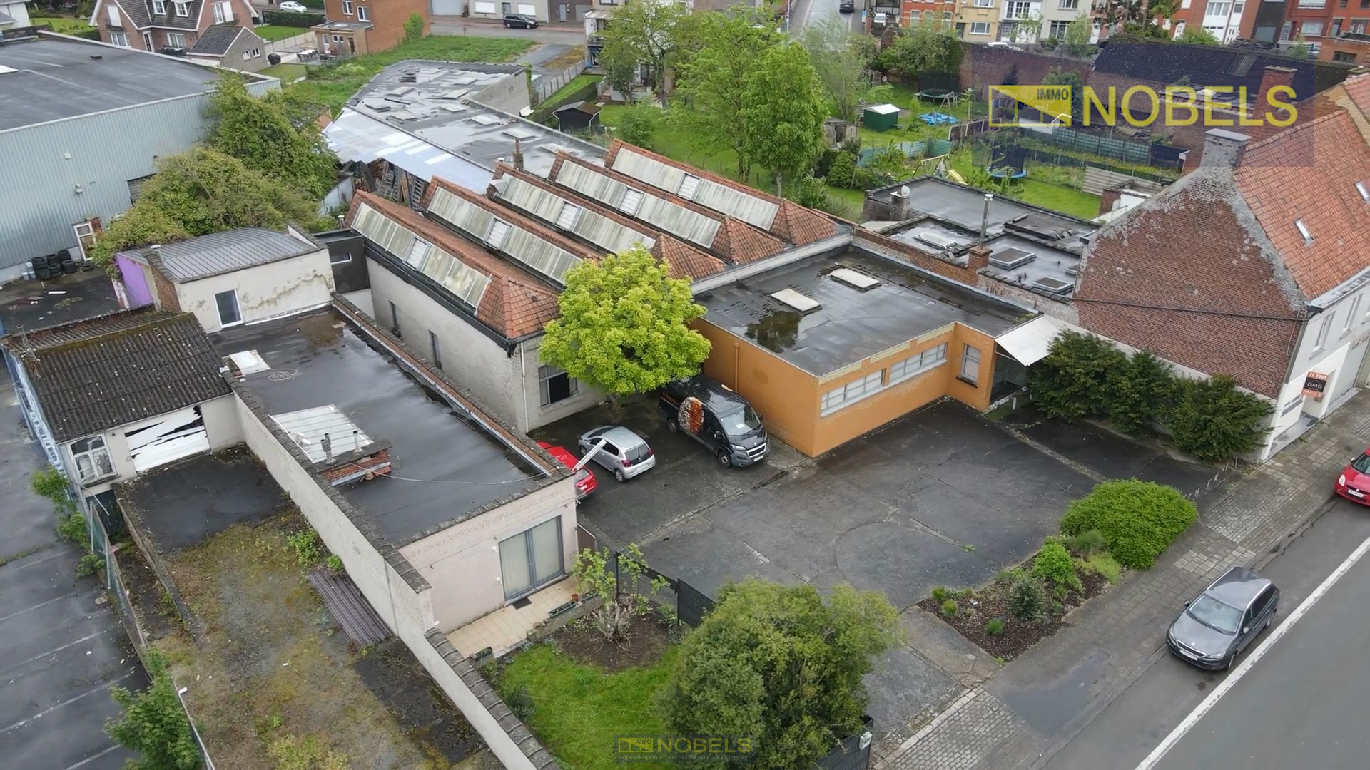 Te koop, veelzijdige projectgrond van 2.497 m² met toegang via twee straten - foto 1