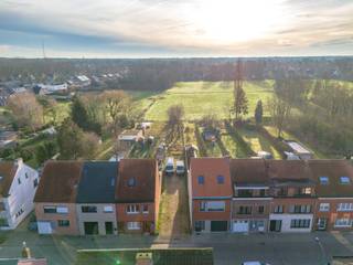 zuid oost gelegen bouwgrond nabij het centrum van Brasschaat met open zicht.specificaties:- 6 meter gevelbreedte- mogelijkse bouwdiepte gelijkvloers...