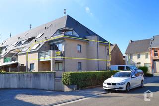 Recent 2-slaapkamerappartement met zonnig terras te Zingem Instapklaar, goed onderhouden recent appartement op een topligging te Zingem, deelgemeente...