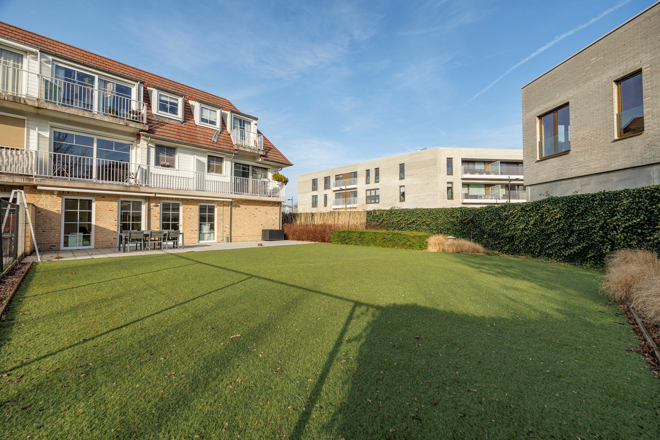 Kantoor 95m2 + tuin + 2 autostaanplaatsen op top locatie - foto 5