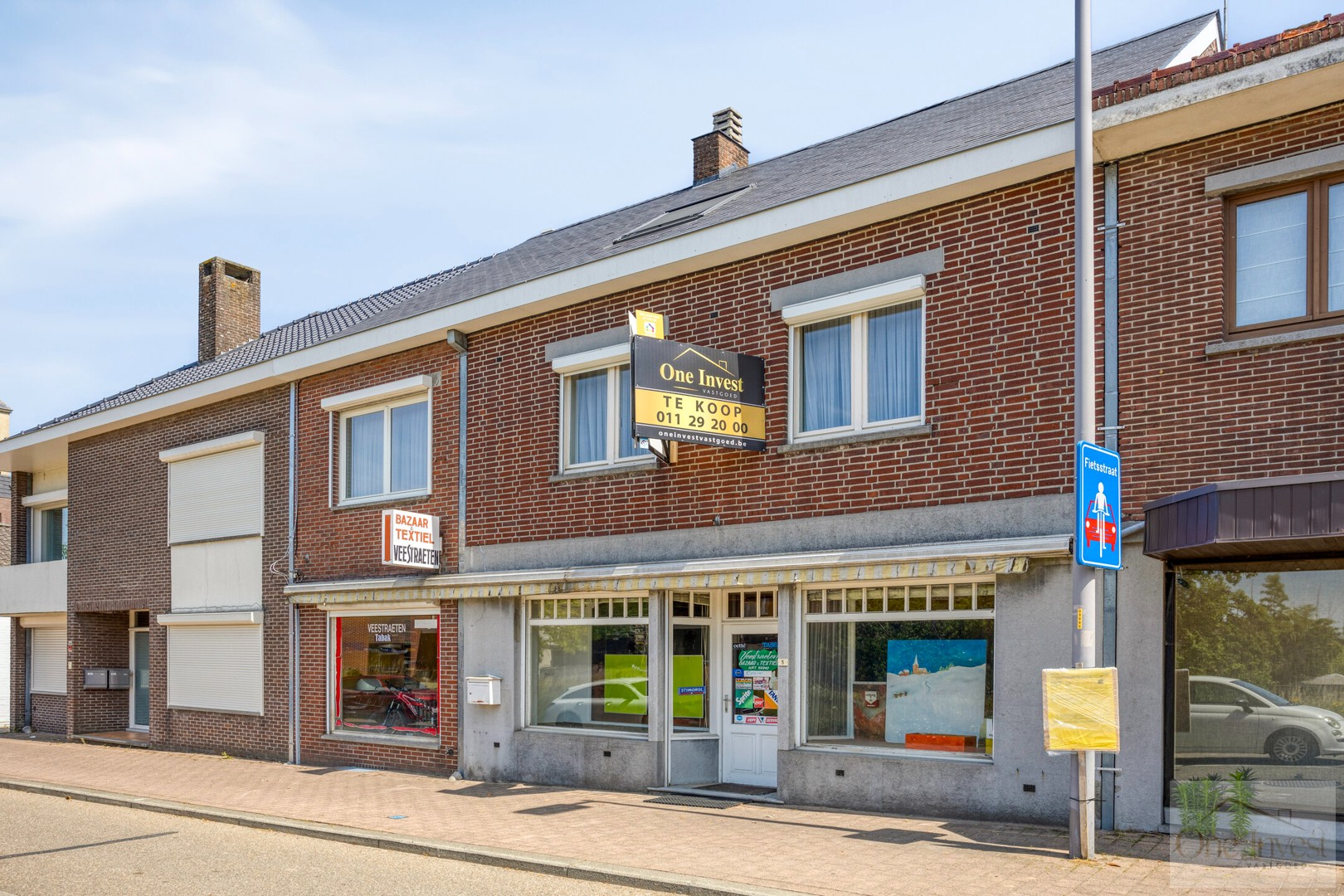 Ruime Woning met Handelsruimte in het Centrum van Gruitrode – Veelzijdig en Vol Potentieel - foto 3