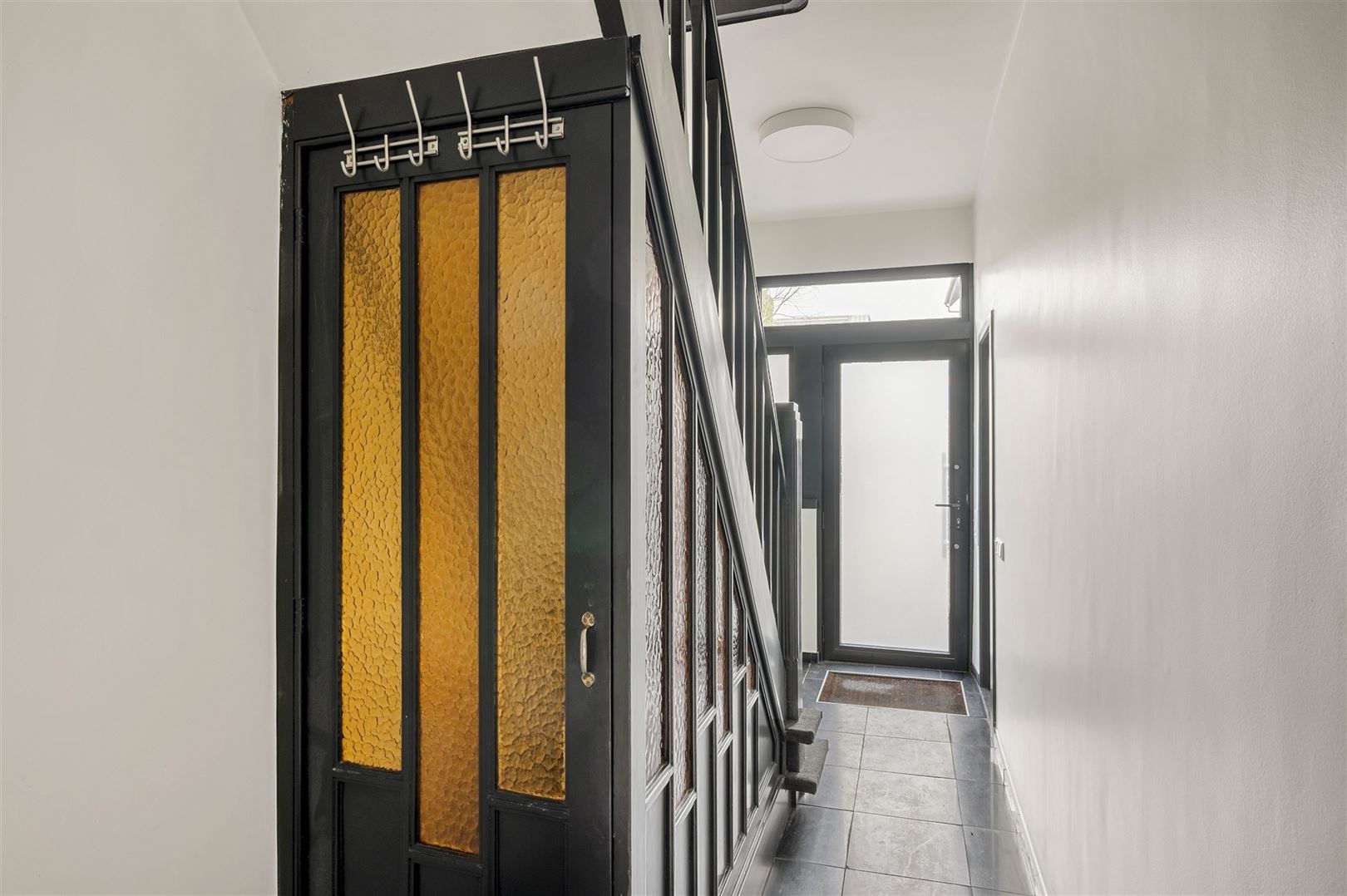 Uitzonderlijk herenhuis volledig gerenoveerd - foto 3