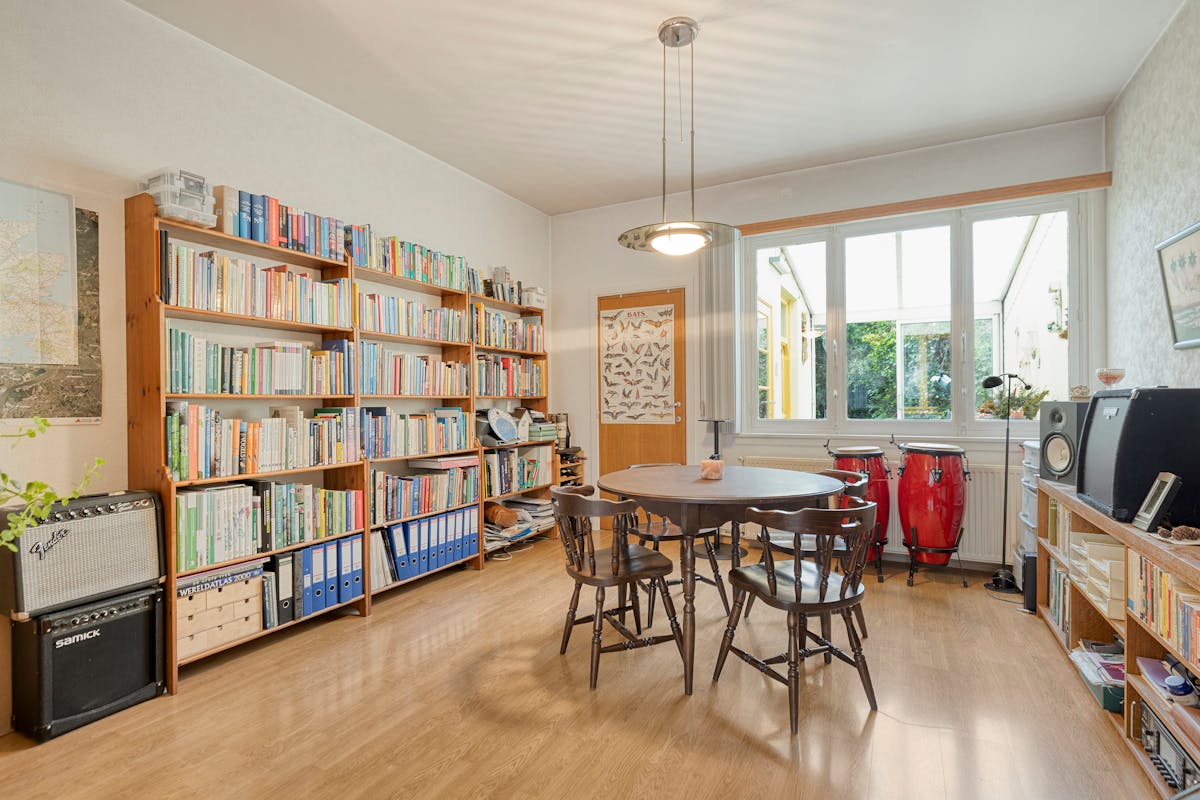 Huis met veel potentieel te koop in Borsbeek! - foto 5