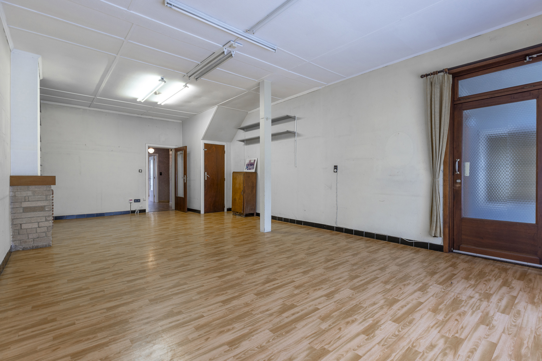 House for sale in Molenbeek-Saint-Jean with 6 bedrooms - photo 2