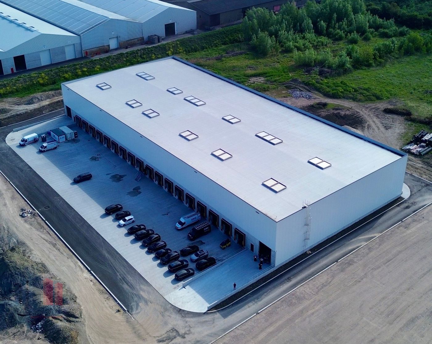 5,555 m² logistics site with loading docks in prime location near the A12 motorway - photo 4