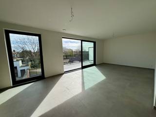 Dit prachtig nieuwbouwappartement is gelegen op de 2e verdieping (bereikbaar met lift) van een klassevol wooncomplex opgetrokken met zeer...