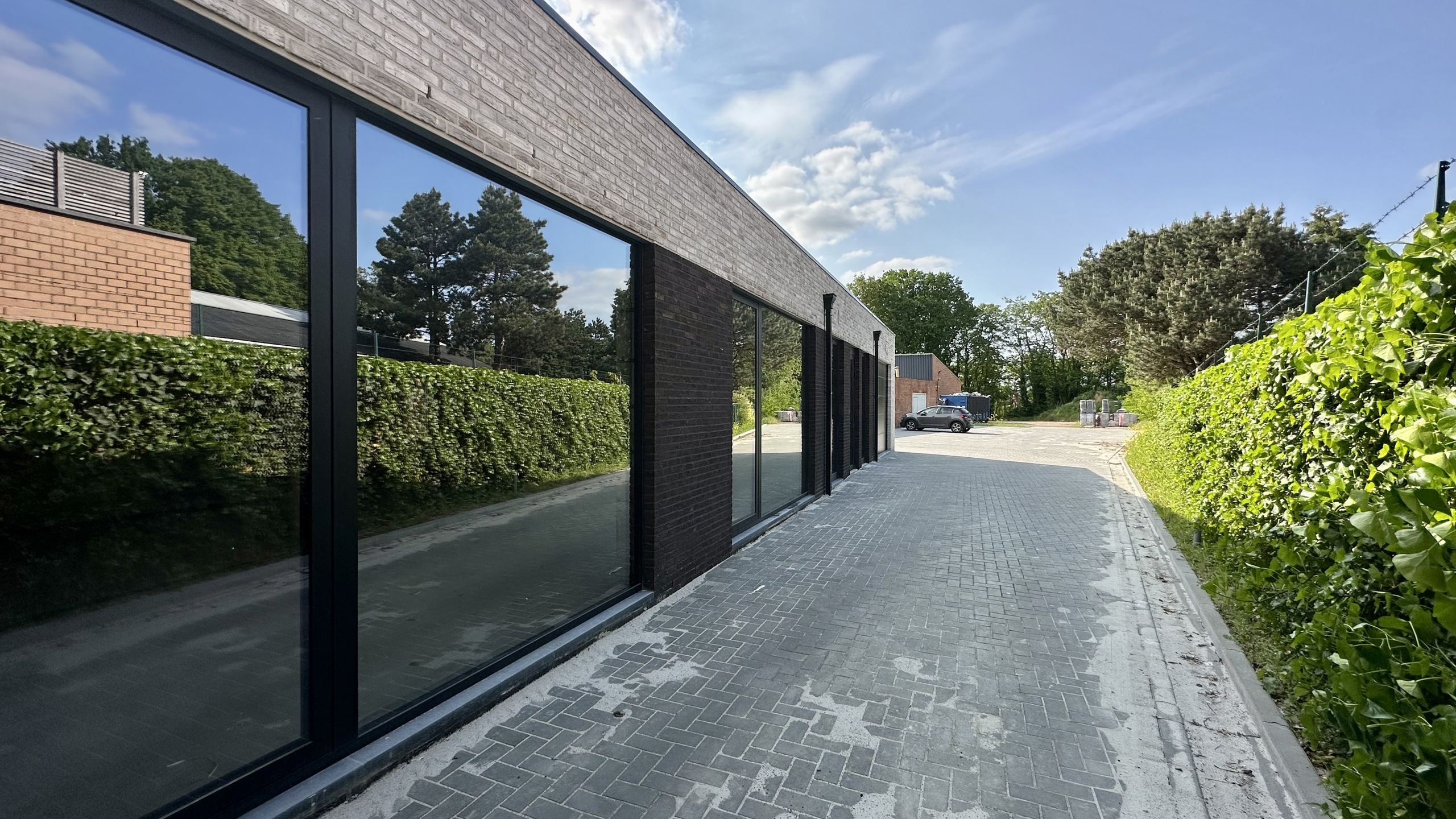 Uitzonderlijke handelsruimte van circa 366m² met parking! - foto 5