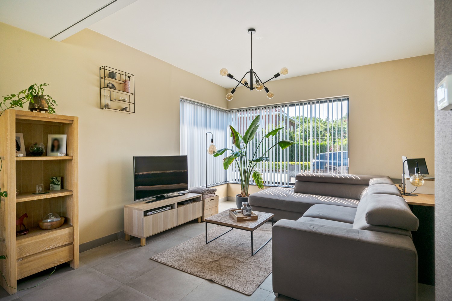 Instapklare, gerenoveerde woning met garage op toplocatie in Broechem! - foto 5