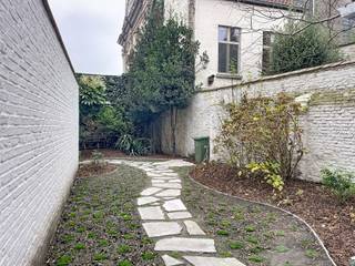 Exclusive, characterful residence with views of the Prinsenhof and expansive garden In an exceptional location in the historic heart of the city,...