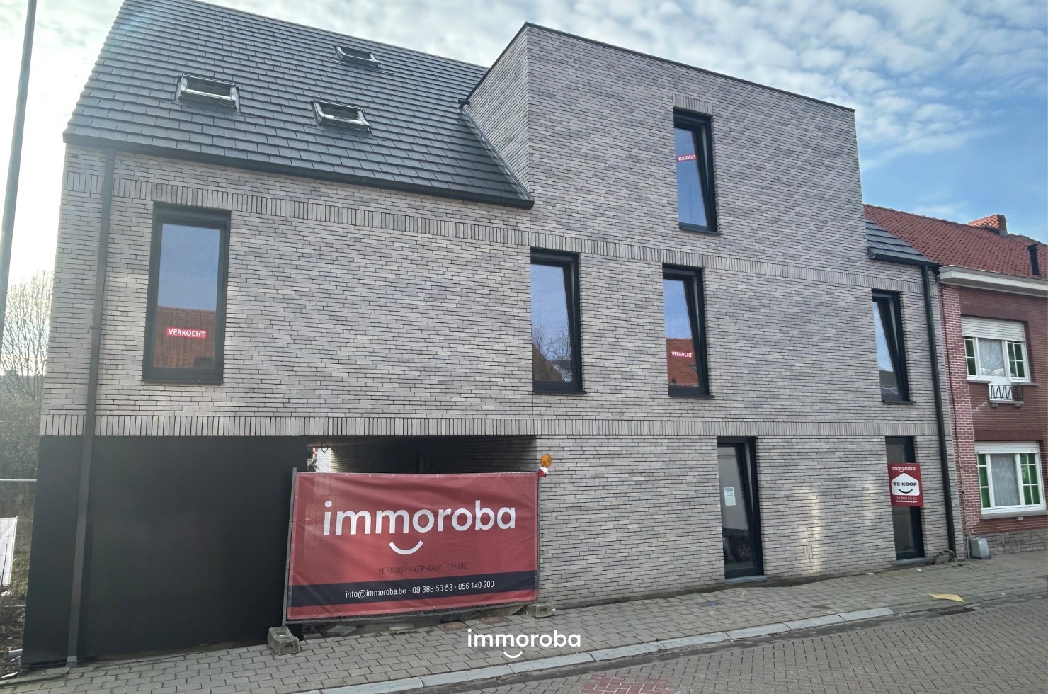 Nieuwbouwappartement (6%) te koop centrum Waregem: Dakappartement met 1 slaapkamer en leuk terras. - foto 2