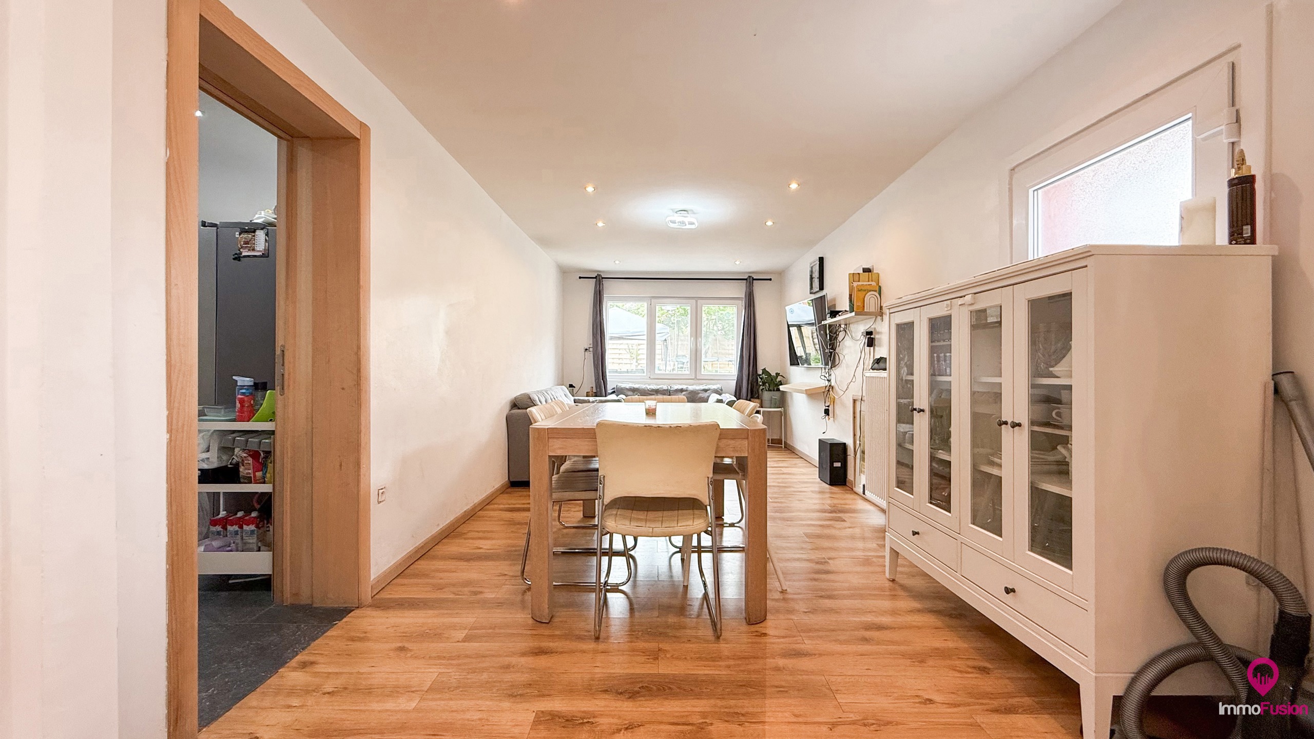 Woning met handelsruimte en 203 m² woonopp. te Houthalen! - foto 5