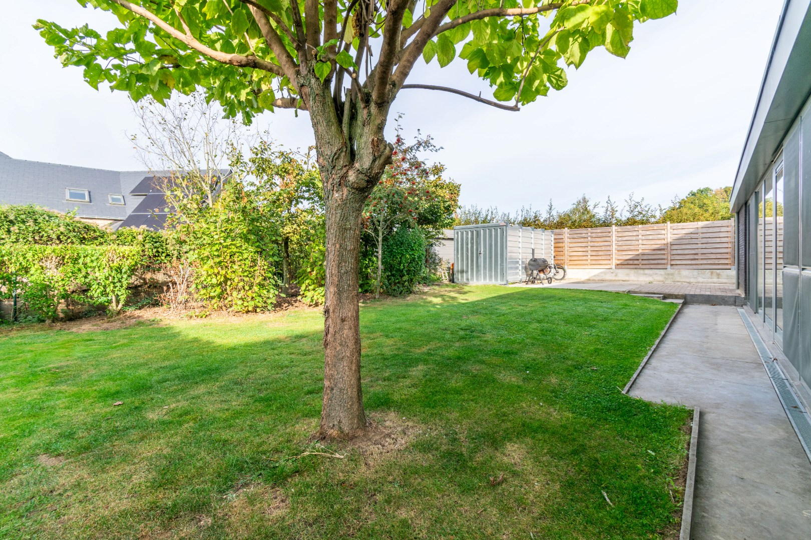 Een instapklare, heel aangename villa met oa. 3 grote slaapkamers! - foto 4