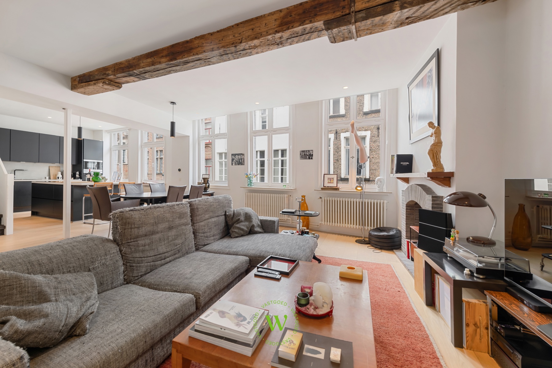 Unieke bel-étagewoning in het hart van Brugge. - foto 2