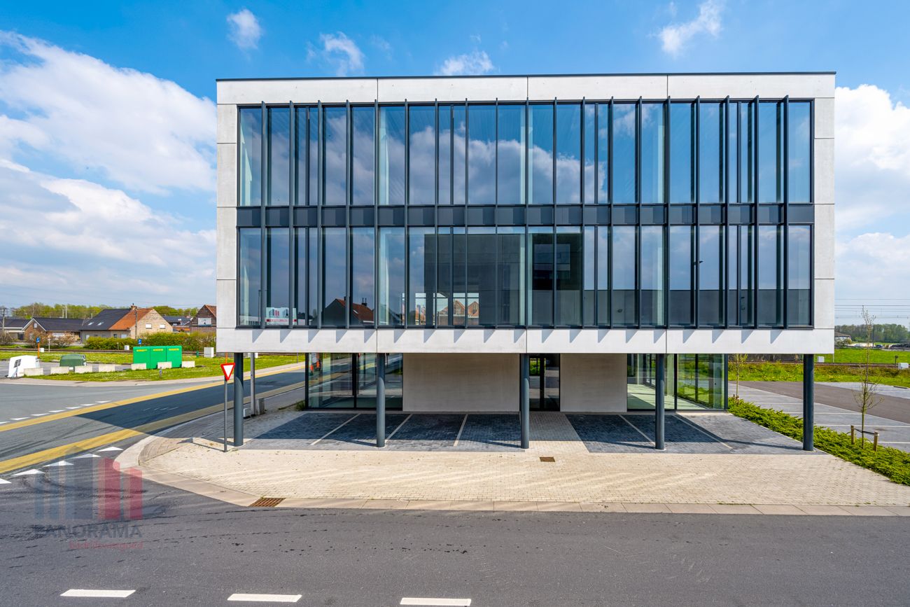 309 m² nieuwbouw kantoren te huur - photo 2