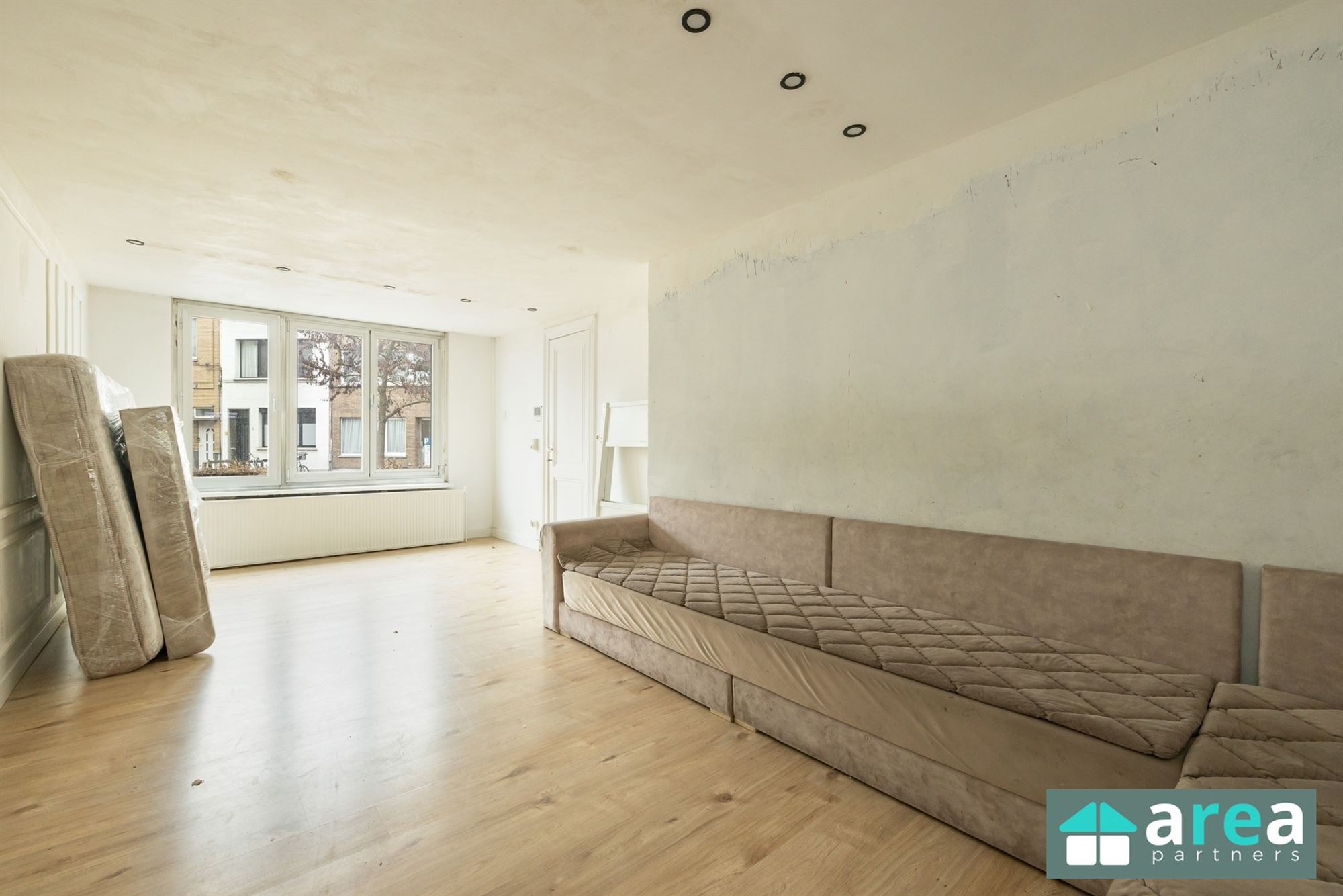 Ruime gezinswoning met 3 slaapkamers en stadstuin! - foto 4