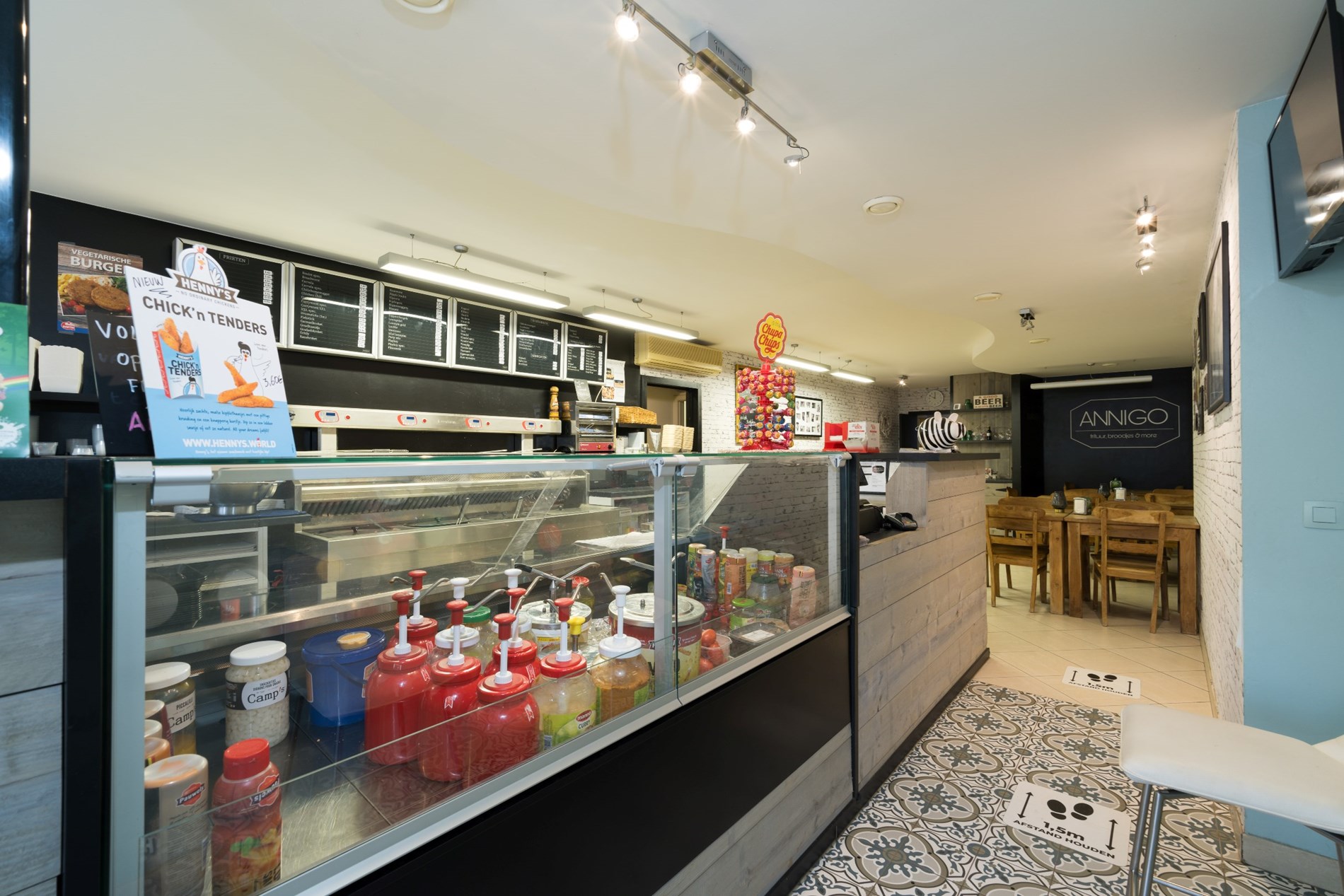 Handelsruimte met horeca-uitbating in Geel - foto 4