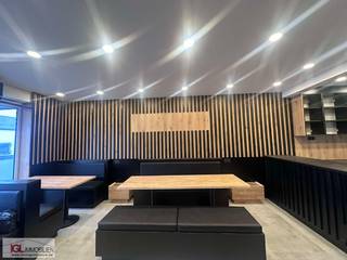 In het hart van Vlezenbeek, pal aan het Vlezenbeekplein met gratis parkeergelegenheid voor de deur, bevindt zich dit volledig gerenoveerde...