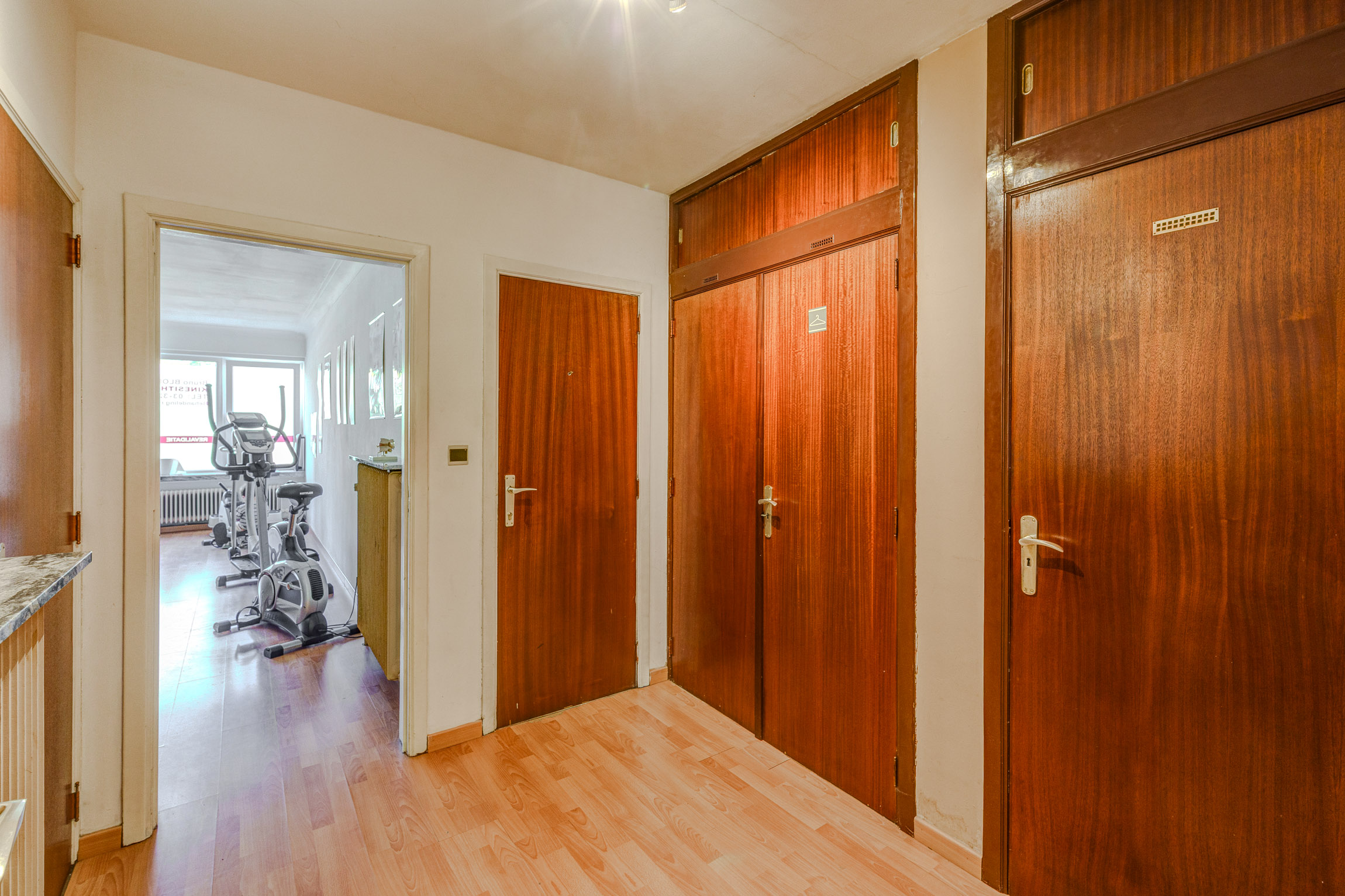 Ruim gelijkvloers appartement met tuin in Deurne - foto 4
