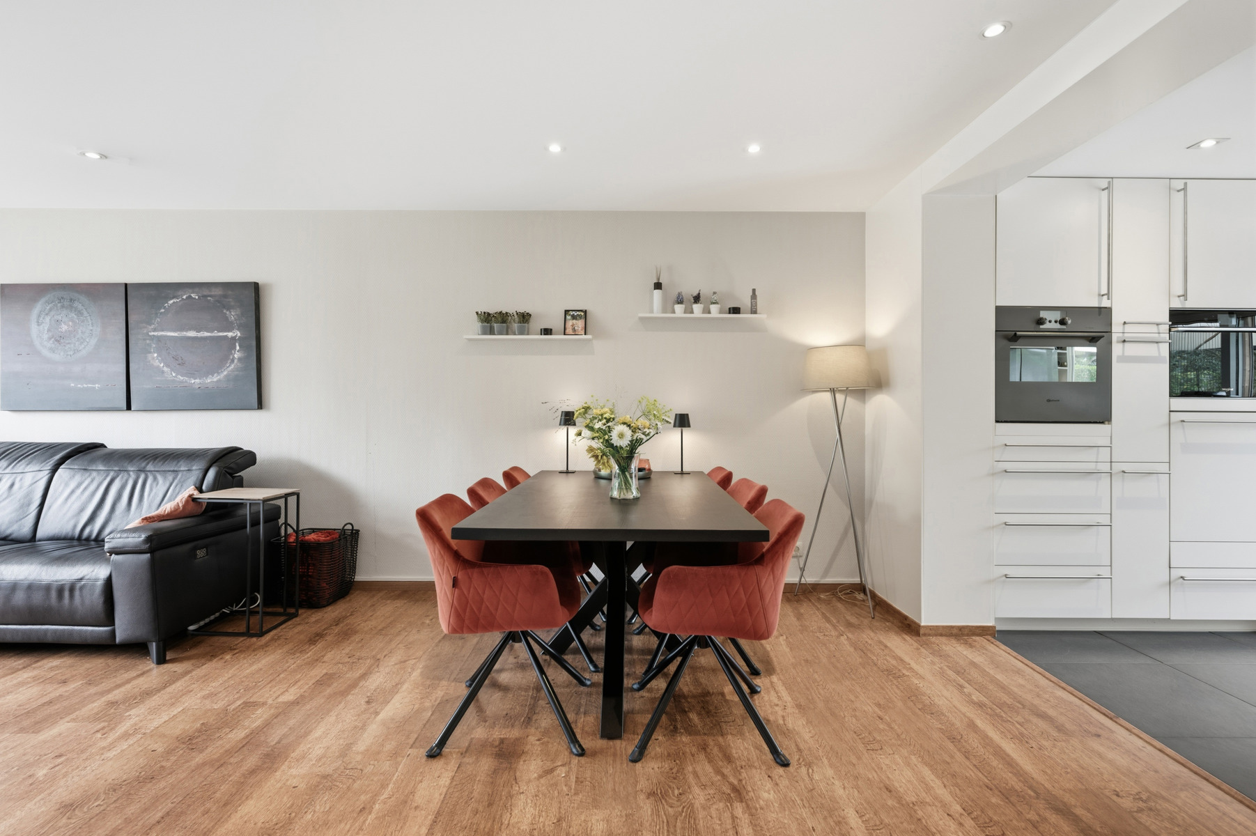 Instapklare gezinswoning met mooie stadstuin - foto 4