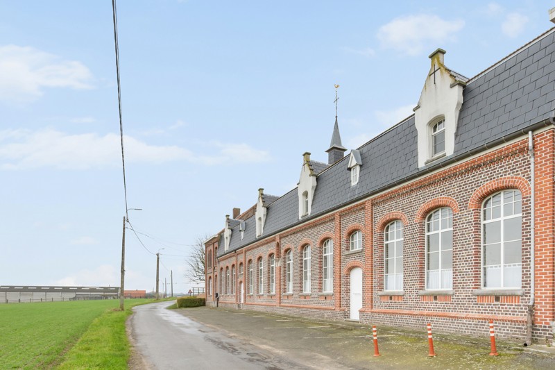 House for sale in Wijtschate with 8 bedrooms - photo 3