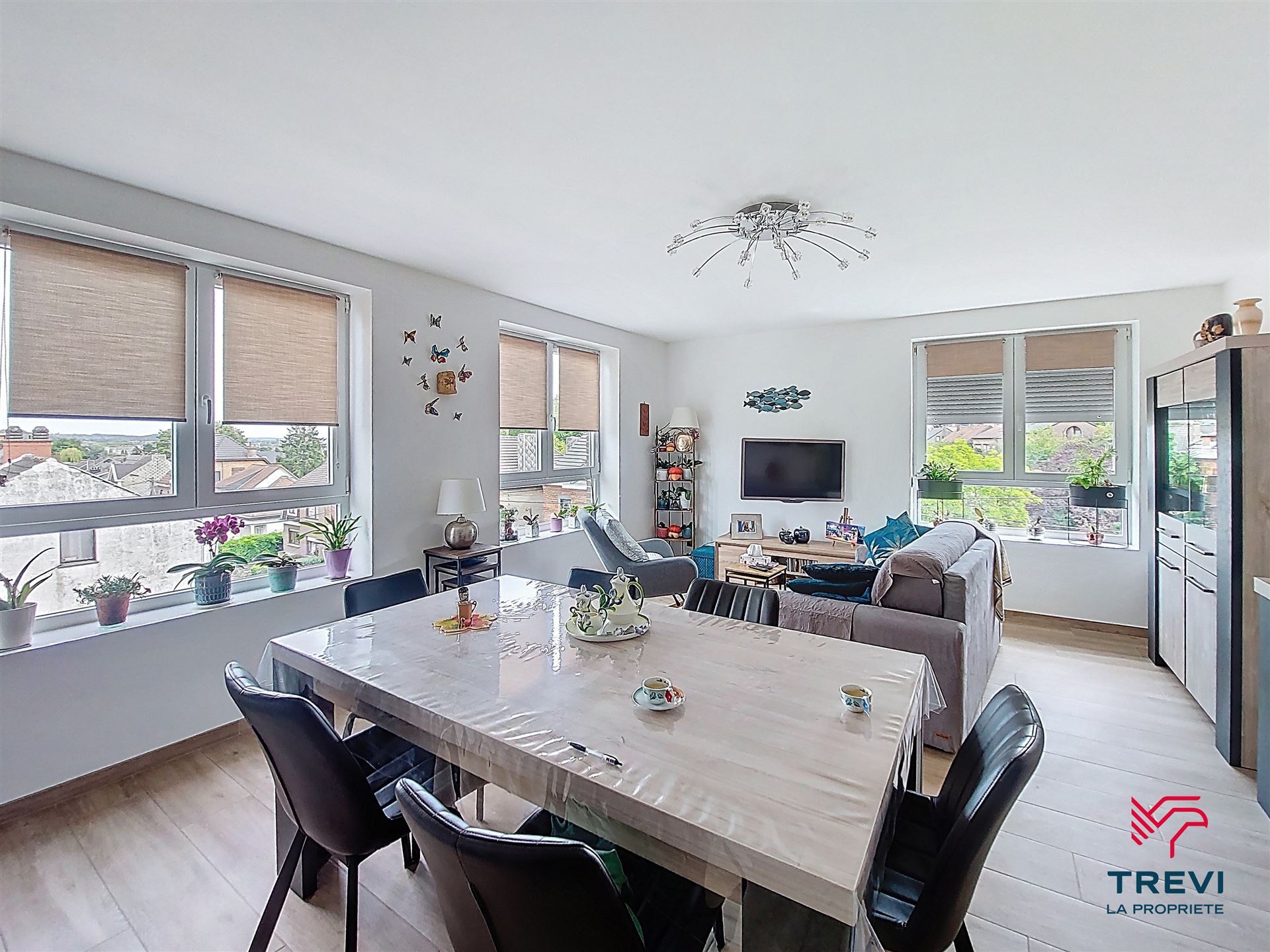 Viager Occupé - Bel appartement entièrement rénové, 2 chambres, cuisine super-équipée, cave 2 et garage - photo 1