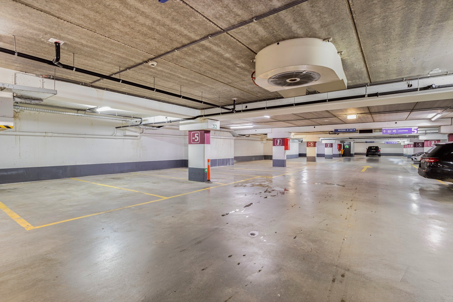 Autostaanplaatsen op toplocatie - foto 4