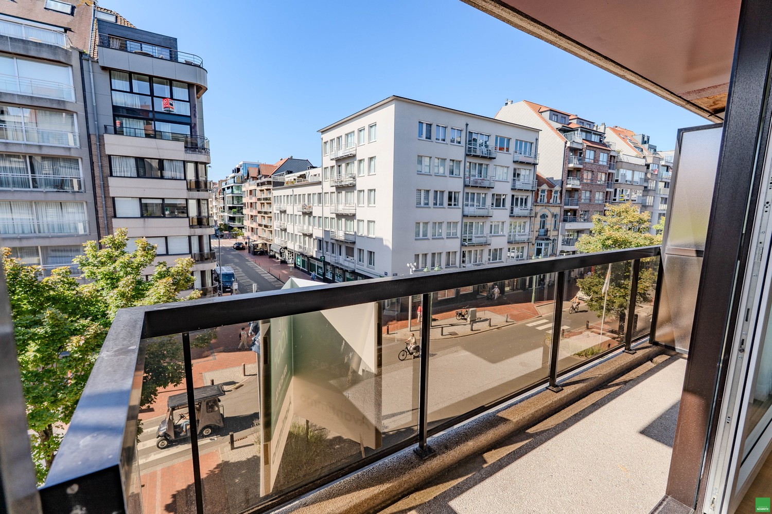 Prachtig gerenoveerd appartement met 3 slaapkamers op een zeer centrale ligging op wandelafstand van het strand. - foto 2