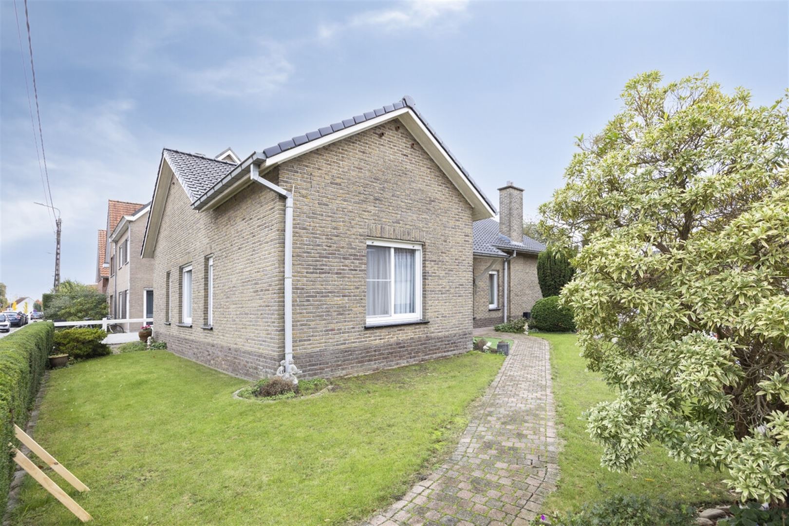 Mooi gelegen bungalow met 3 slaapkamers - foto 4