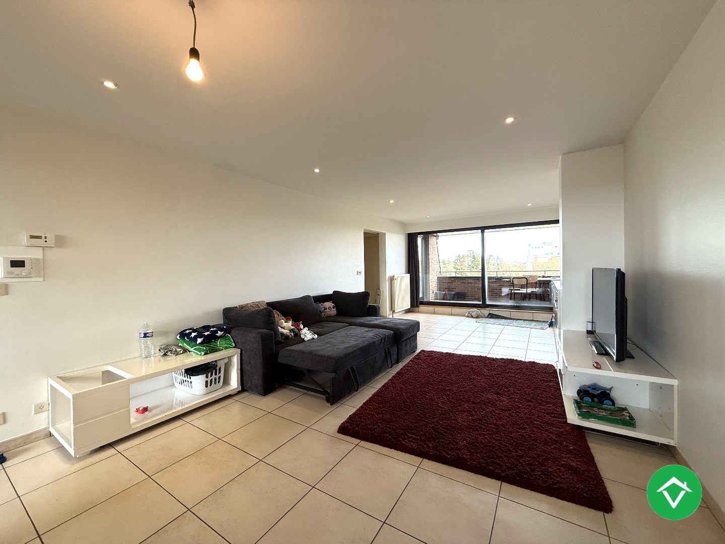 Instapklaar dakappartement met 4 slaapkamers, 2 terrassen en autostaanplaats te Roeselare (160m²) - foto 4